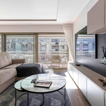 Cina Proche Carlton Croisette Cannes